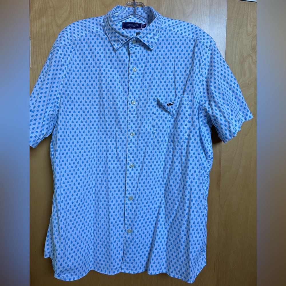 Vineyard Vines Shortsleeve Buttondown - image 1